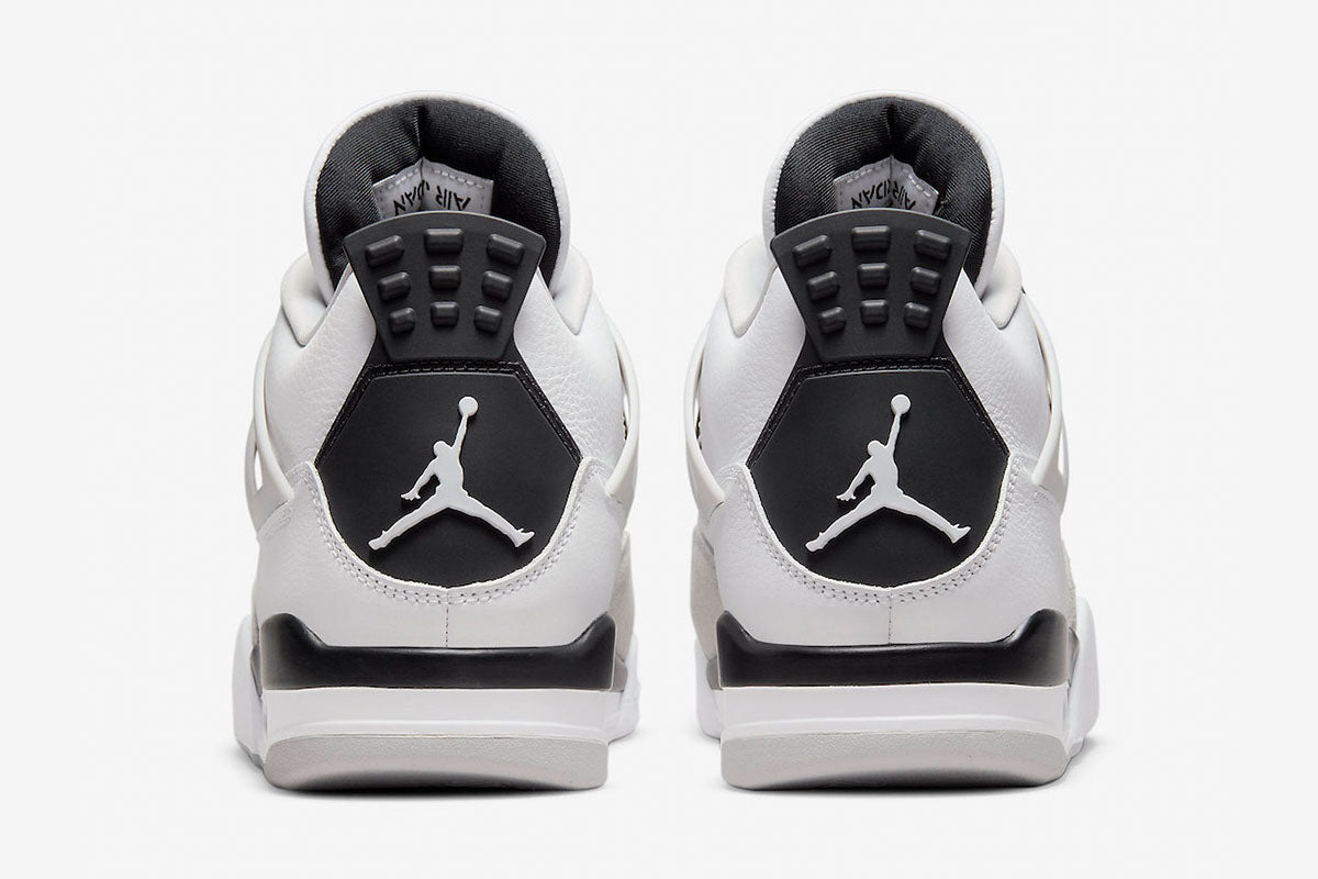 AJ 4 Retro ‘Military Black’