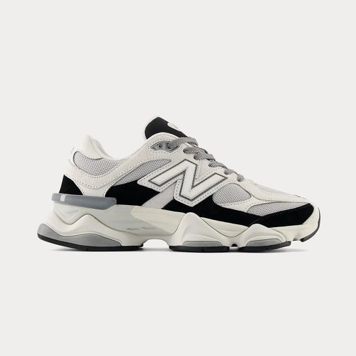 NB 9060 Black / Reflection Low Top Sneakers
