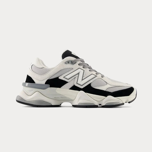 NB 9060 Black / Reflection Low Top Sneakers
